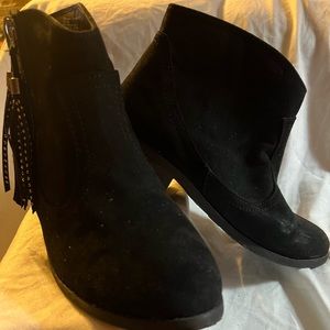 GUC Wonder Nation ankle boots. Size 6 Women’s.